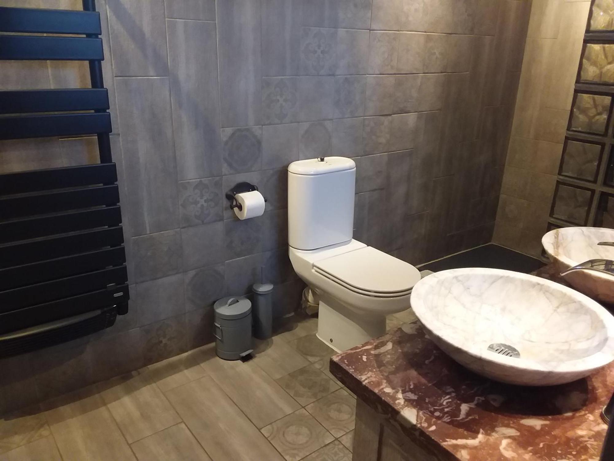 Chambre Pour 2 Personnes Avec Salle De Bain Privee Tourves Ngoại thất bức ảnh